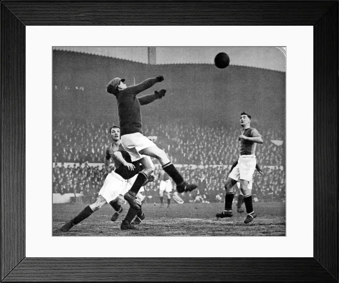 Framed Print : Arsenal vs. Mansfield Town, F. A. Cup Fourth Round, 1929 Framed Print : Arsenal vs. Mansfield Town, F. A. Cup Fourth Round, 1929