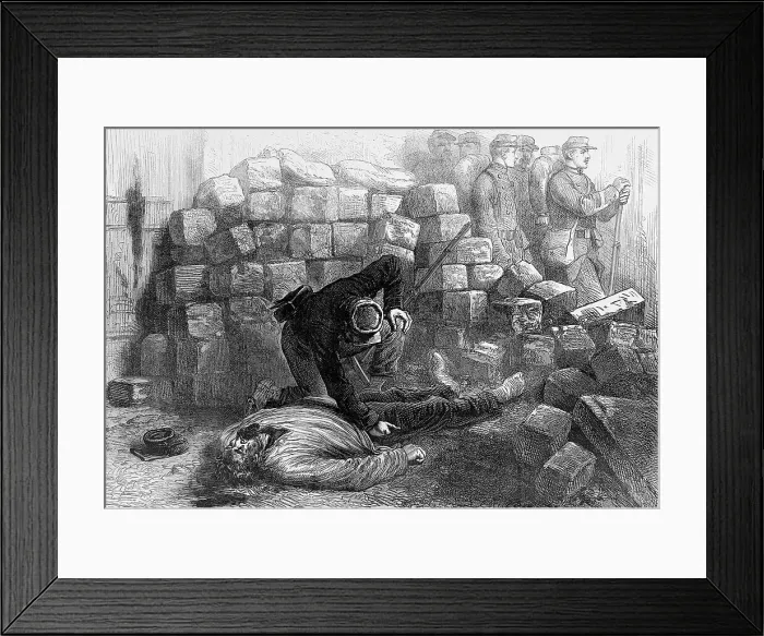Framed Print : Searching a body; Paris Commune 1871