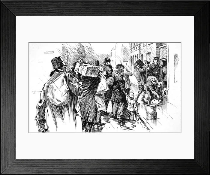 Framed Print : Immigrants arriving at the Jewish Shelter, London, 1904
