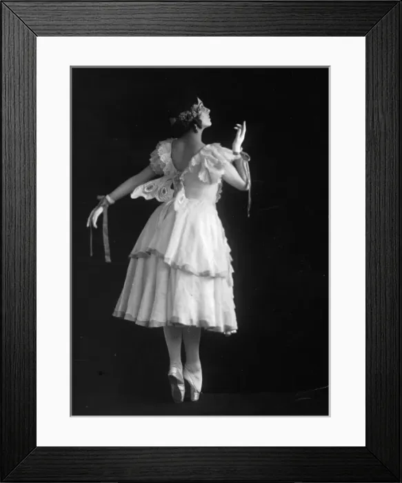 Framed Print : Ninette de Valois, c. 1925 Framed Print : Ninette de Valois, c. 1925