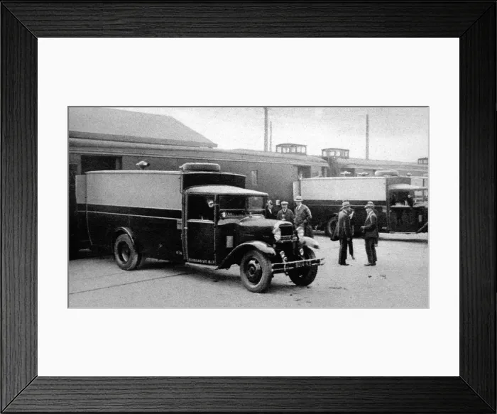 Framed Print : The Flow of Gold from the USA to France: Bullion in Kegs. Th Framed Print : The Flow of Gold from the USA to France: Bullion in Kegs. Th