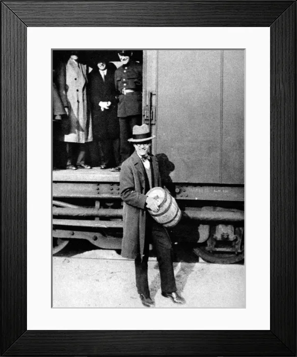 Framed Print : The Flow of Gold from the USA to France. Bullion in Kegs. Co Framed Print : The Flow of Gold from the USA to France. Bullion in Kegs. Co