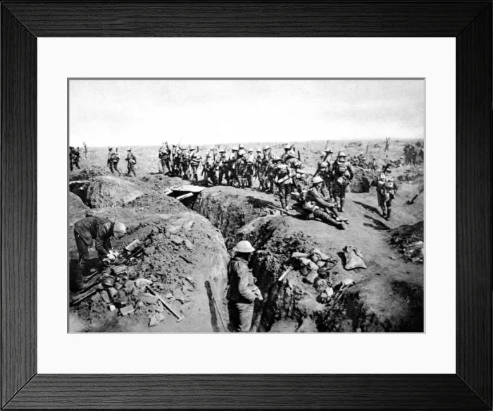 Framed Print : British soldiers crossing a trench-bridge Framed Print : British soldiers crossing a trench-bridge