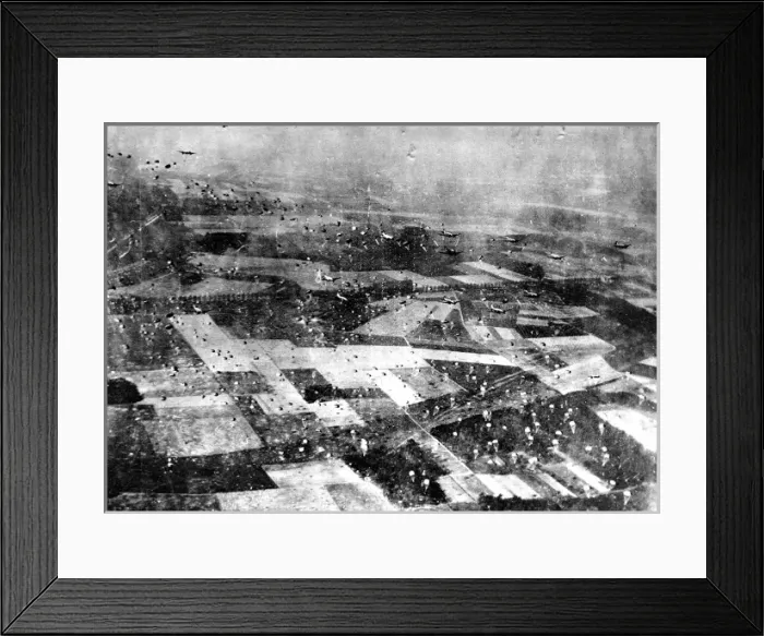 Framed Print : Allied Paratroops over Wesel; Second World War, 1945 Framed Print : Allied Paratroops over Wesel; Second World War, 1945