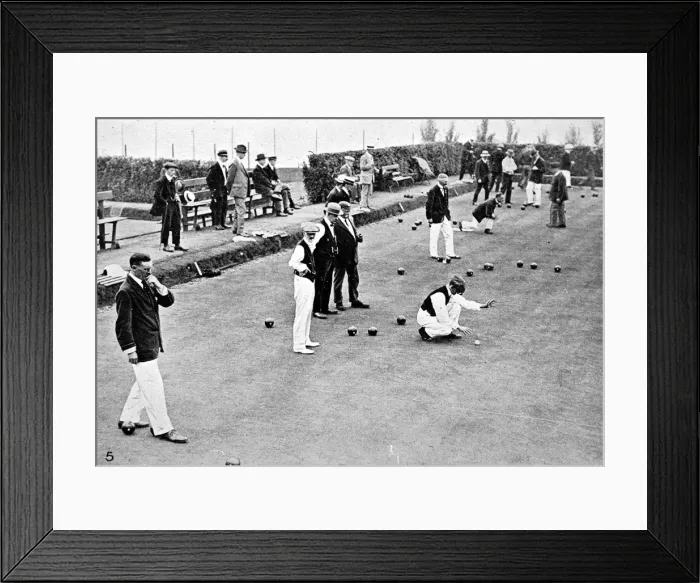 Framed Print : Bowling Match between England and Scotland, 1916 Framed Print : Bowling Match between England and Scotland, 1916