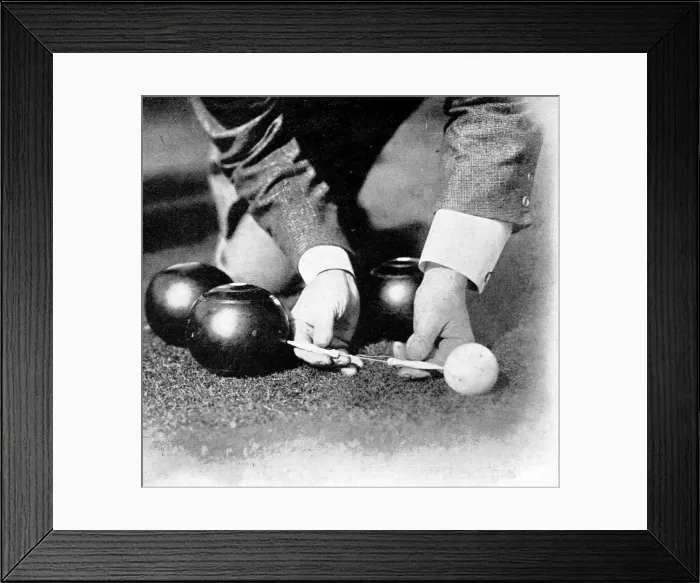 Framed Print : Measuring up an end of Bowls, 1903 Framed Print : Measuring up an end of Bowls, 1903