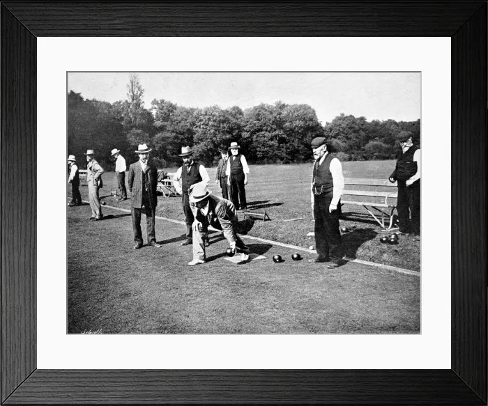 Framed Print : A Game of Bowls, Britain, 1903 Framed Print : A Game of Bowls, Britain, 1903