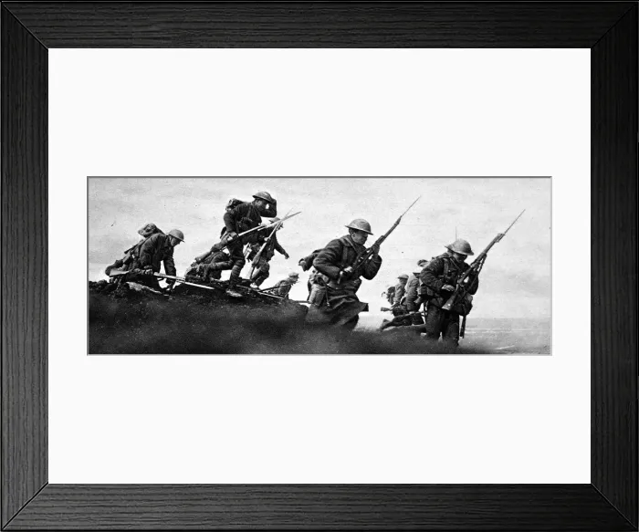 Framed Print : Canadian Infantrymen attack, France, 1916 Framed Print : Canadian Infantrymen attack, France, 1916