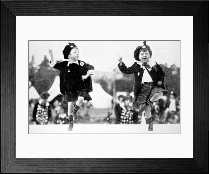 Framed Print : Scottish Children Highland Dancing, Aboyne, 1926