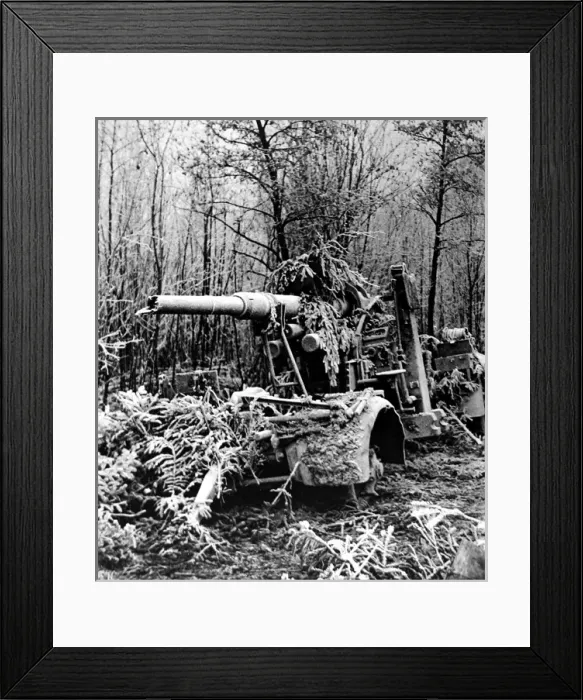 Framed Print : German Artillery Gun, Second World War, 1945 Framed Print : German Artillery Gun, Second World War, 1945