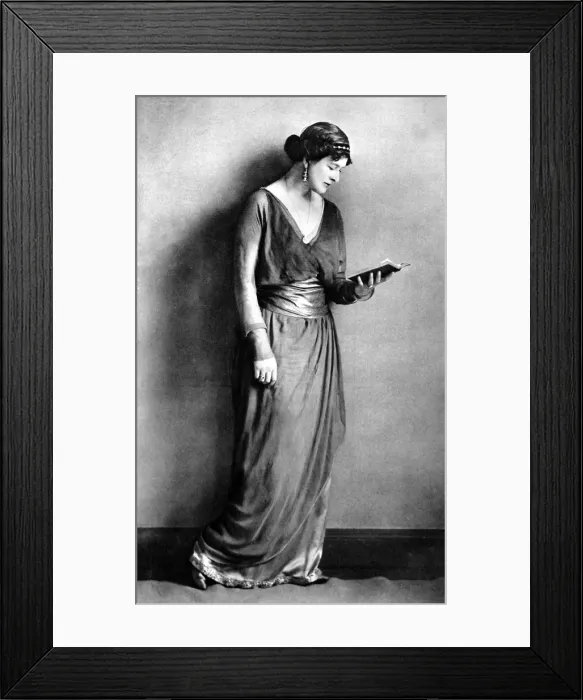 Framed Print : Lady Glenconner, 1915 Framed Print : Lady Glenconner, 1915
