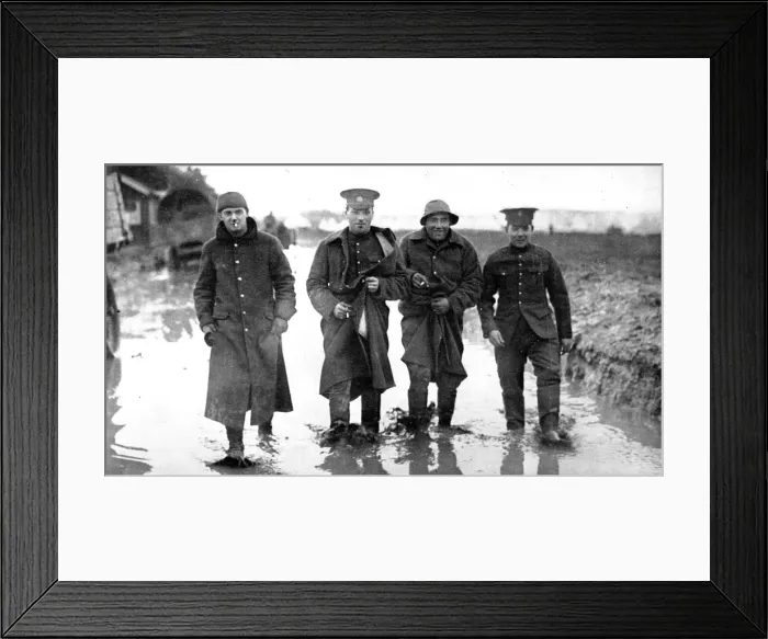 Framed Print : Canadian soldiers training for the front, in the mud and water of Salisbury Plain