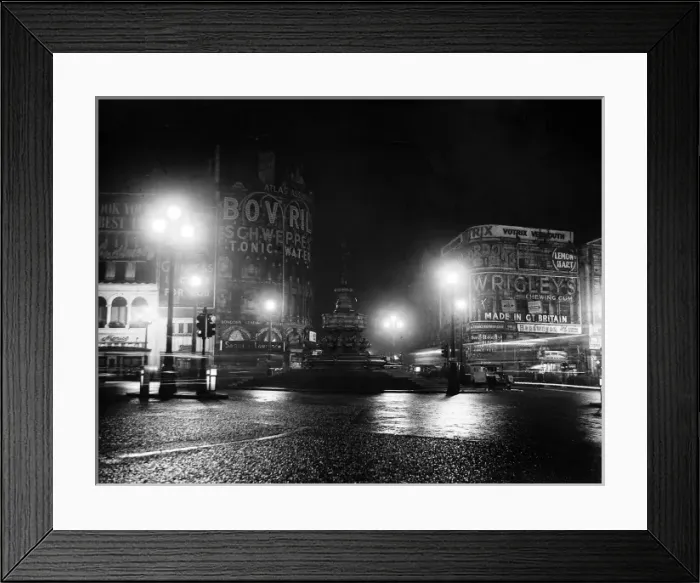 Framed Print : Lights Out in Piccadilly Circus, London, 1951 Framed Print : Lights Out in Piccadilly Circus, London, 1951