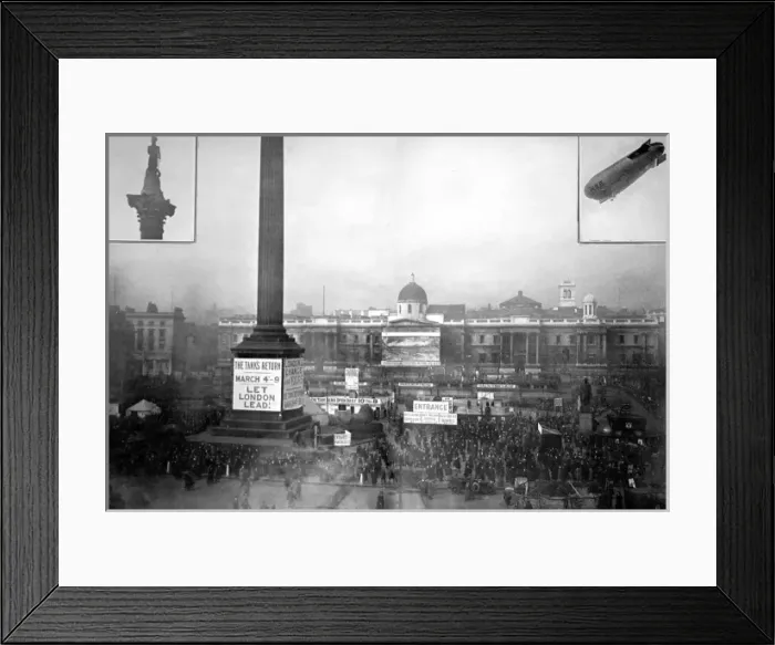 Framed Print : War Loan Campaign in Trafalgar Square, London, 1918