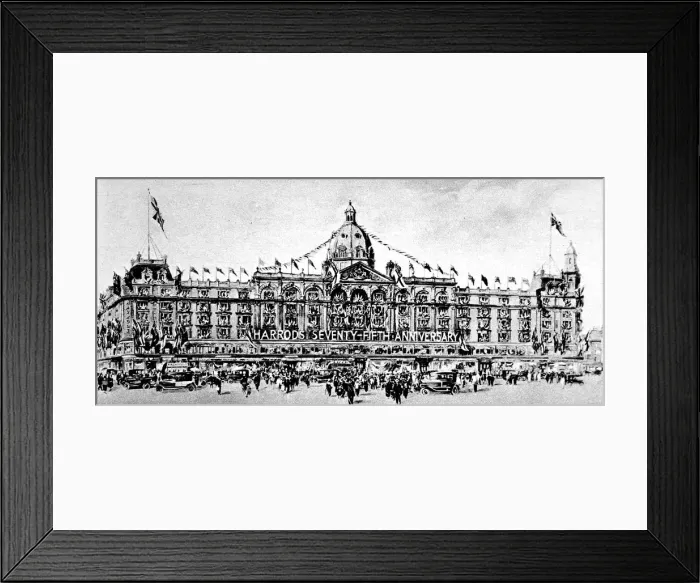 Framed Print : Harrods, London, 1924 Framed Print : Harrods, London, 1924