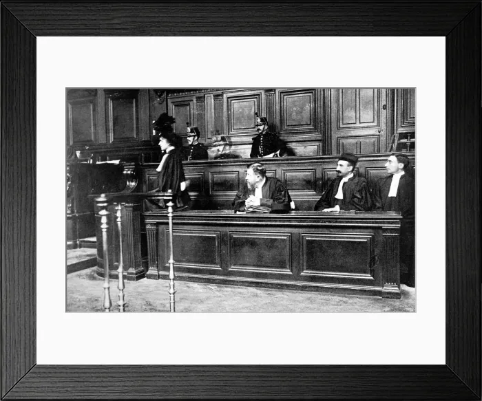 Framed Print : Maitre Helene Miropolsky, French Court of Assizes, 1910 Framed Print : Maitre Helene Miropolsky, French Court of Assizes, 1910