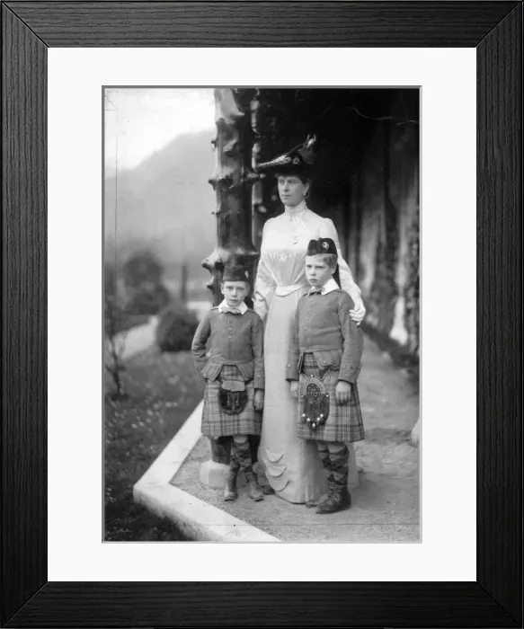 Framed Print : Queen Mary and sons Framed Print : Queen Mary and sons