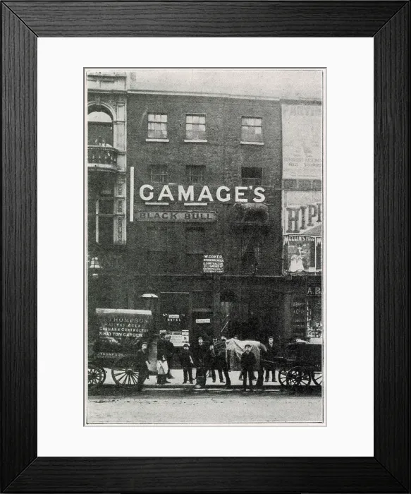 Framed Print : Exterior of the Black Bull Inn, Holborn, London in 1904. This ancient inn was mentioned by Charles Dickens in connection with the immortal character Mrs. Gamp'. Date: 1904 Framed Print : Exterior of the Black Bull Inn, Holborn, London in 1904. This ancient inn was mentioned by Charles Dickens in connection with the immortal character Mrs. Gamp'. Date: 1904
