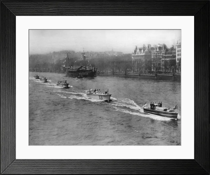 Framed Print : Royal Motor Barge on the River Thames, 1937 Framed Print : Royal Motor Barge on the River Thames, 1937