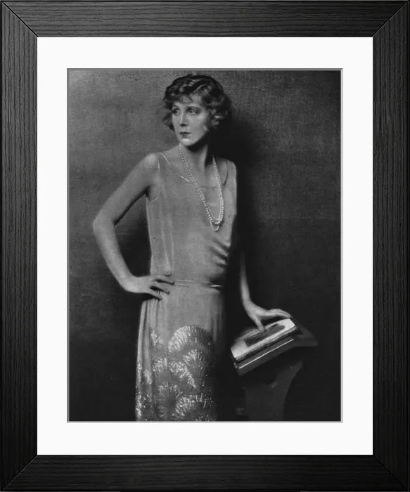 Framed Print : Lady Diana Cooper, 1923 Framed Print : Lady Diana Cooper, 1923