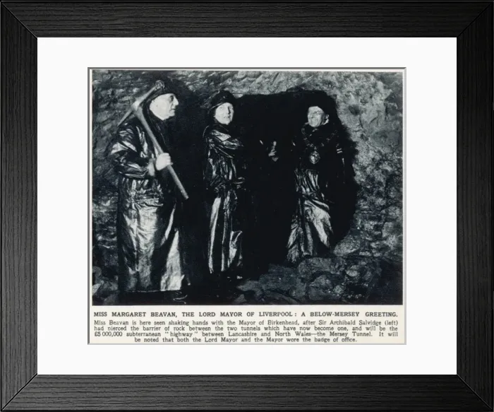 Framed Print : The Mayors of Liverpool and Birkenhead Meet under the Mersey Framed Print : The Mayors of Liverpool and Birkenhead Meet under the Mersey