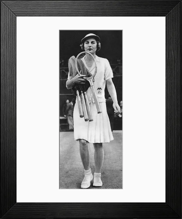 Framed Print : Helen Wills Moody (USA) on court at Wimbledon Framed Print : Helen Wills Moody (USA) on court at Wimbledon