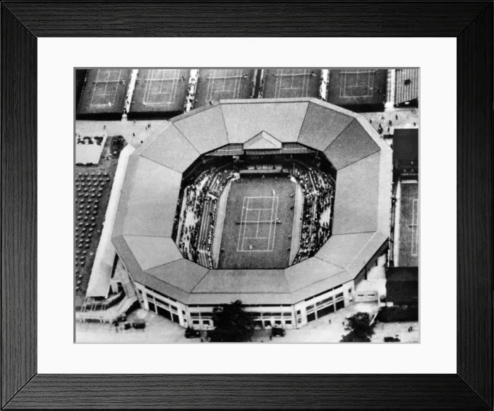 Framed Print : Centre court at Wimbledon