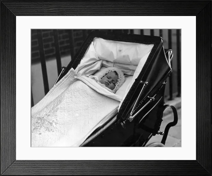 Framed Print : Princess Elizabeth of York in her pram Framed Print : Princess Elizabeth of York in her pram