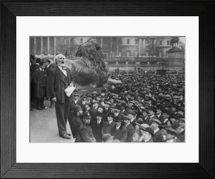 Framed Print : Keir Hardie giving a speech Framed Print : Keir Hardie giving a speech
