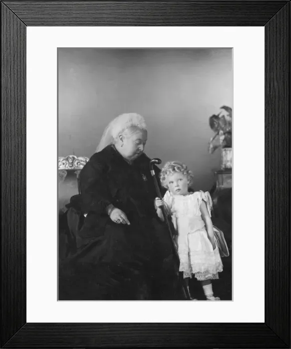 Framed Print : Queen Victoria and the future Edward VIII Framed Print : Queen Victoria and the future Edward VIII