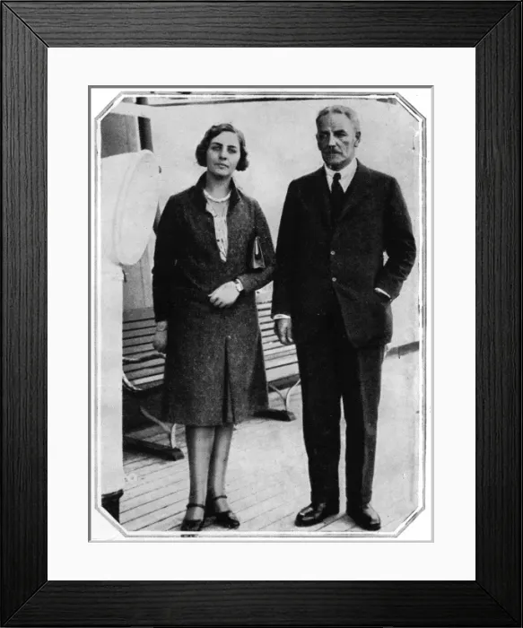 Framed Print : Lord Redesdale and Pamela Mitford Framed Print : Lord Redesdale and Pamela Mitford