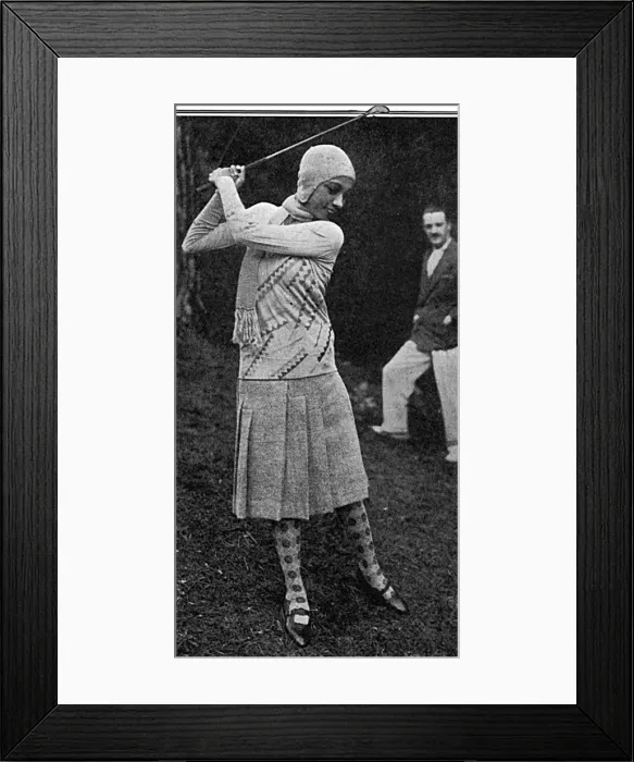 Framed Print : Josephine Baker (1906-1975) Framed Print : Josephine Baker (1906-1975)