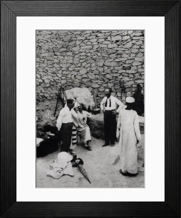Framed Print : The Discovery of The Chamber of Wonders, 1922 Framed Print : The Discovery of The Chamber of Wonders, 1922