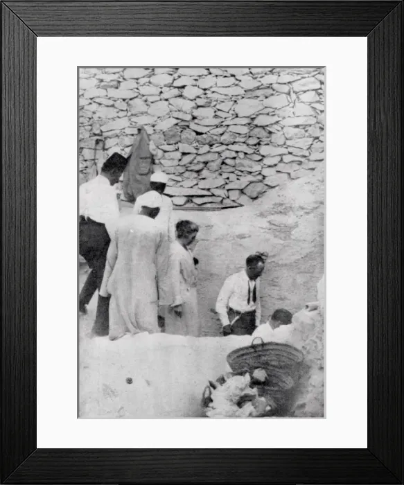 Framed Print : Howard Carter and Lord Carnarvon Framed Print : Howard Carter and Lord Carnarvon