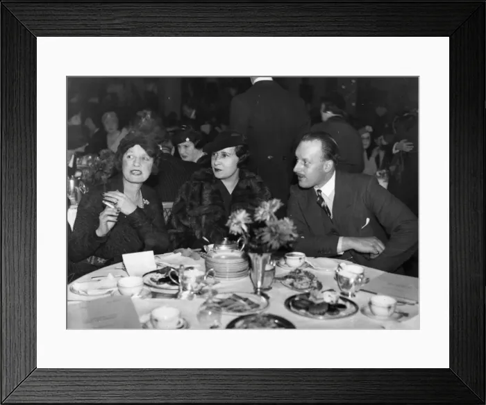 Framed Print : Thelma, Viscountess Furness