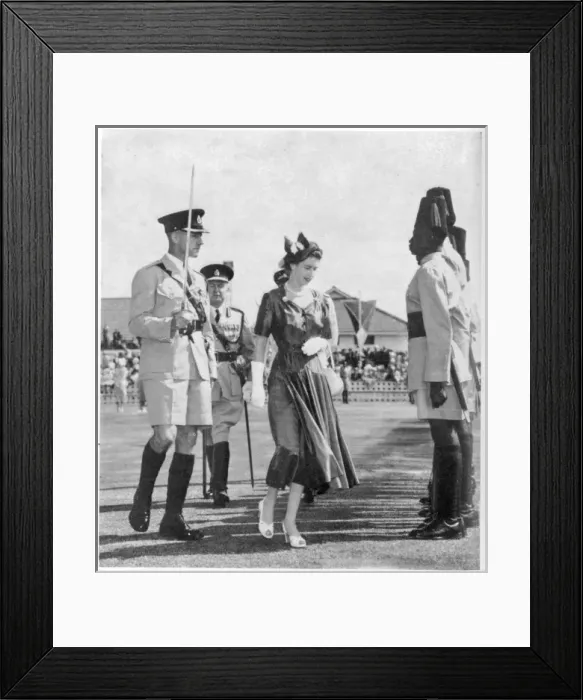 Framed Print : Queens Visit to Uganda Framed Print : Queens Visit to Uganda