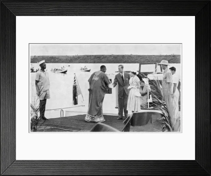 Framed Print : Queens Visit to Uganda Framed Print : Queens Visit to Uganda