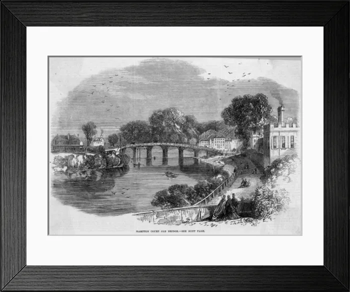 Framed Print : Hampton Court Bridge Framed Print : Hampton Court Bridge