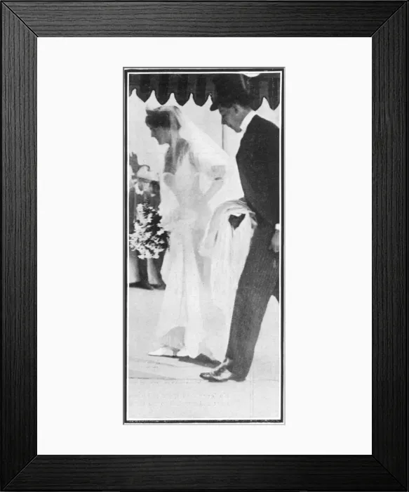 Framed Print : Clementine Hozier arriving for her wedding to Winston Church