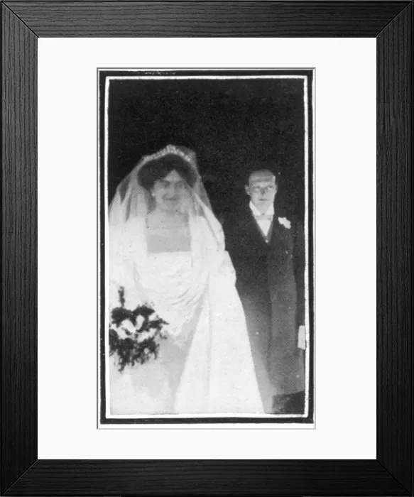 Framed Print : Winston and Clemmie at their wedding