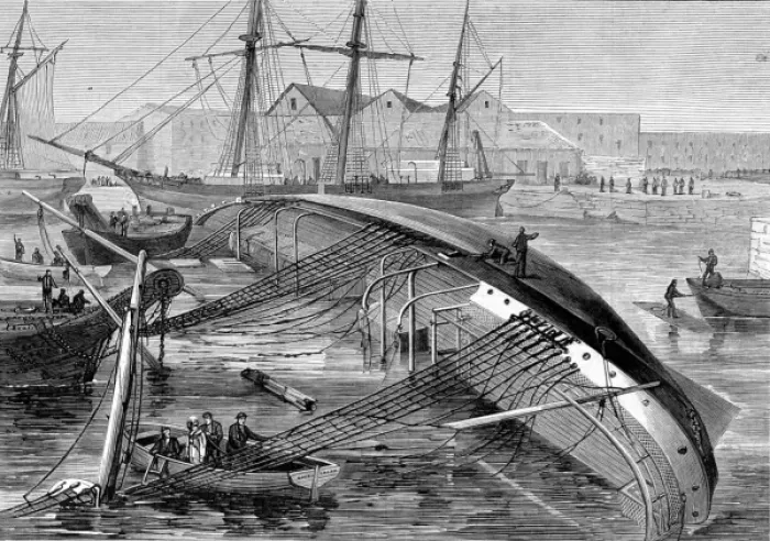 Framed Print : Acccident in London docks, the ship Eastminster, when it cap Framed Print : Acccident in London docks, the ship Eastminster, when it cap