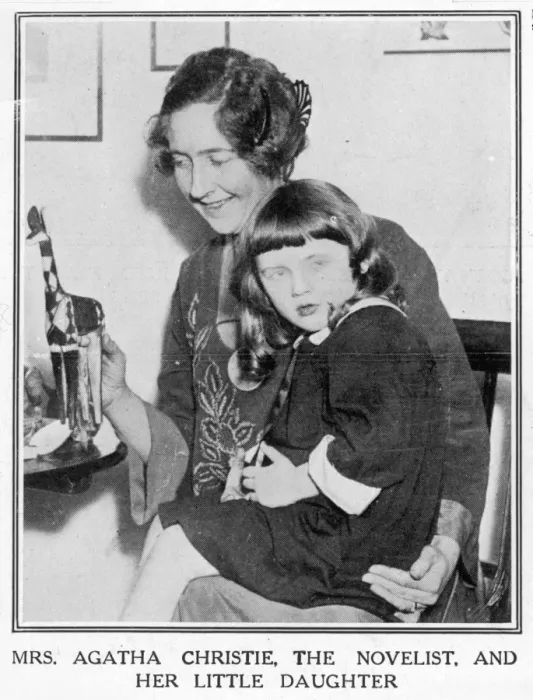 Framed Print : Agatha Christie and her daughter, 1926 Framed Print : Agatha Christie and her daughter, 1926