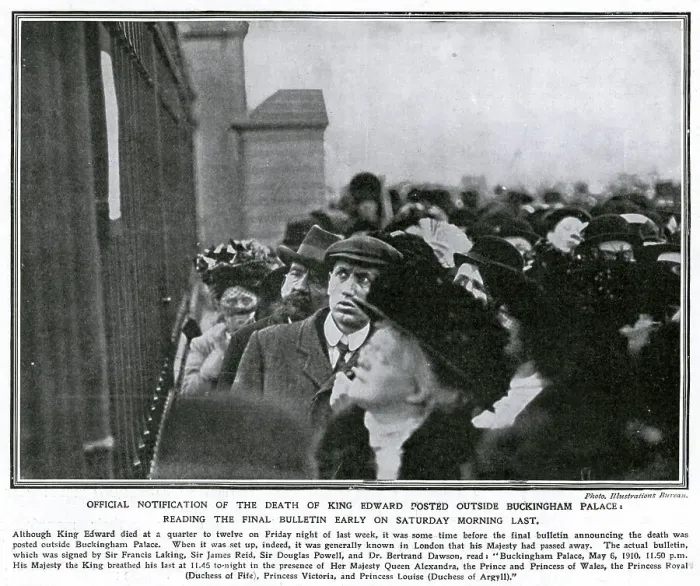 Framed Print : Announcement of the death of Edward VII 1910