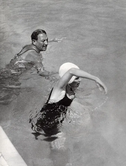 Framed Print : Barbara Hutton swimming at Monte Carlo beach