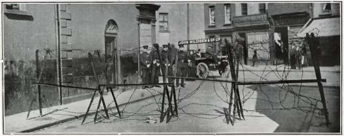 Framed Print : Barbed wire barricades in Belfast Framed Print : Barbed wire barricades in Belfast