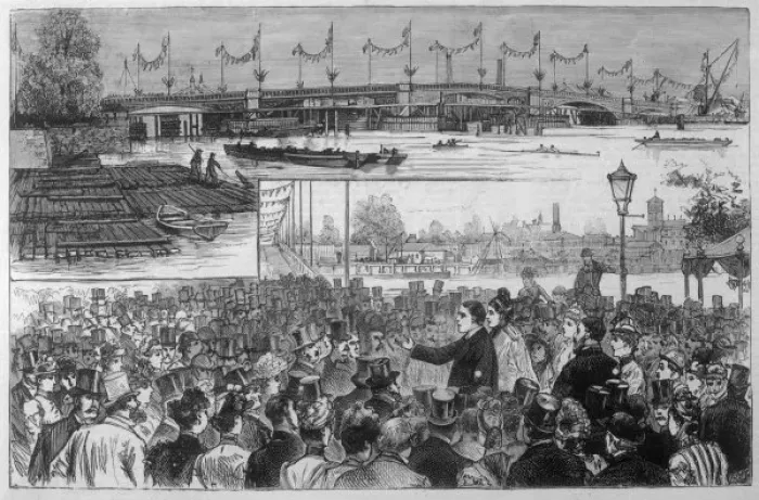 Framed Print : Battersea Bridge Opening Framed Print : Battersea Bridge Opening