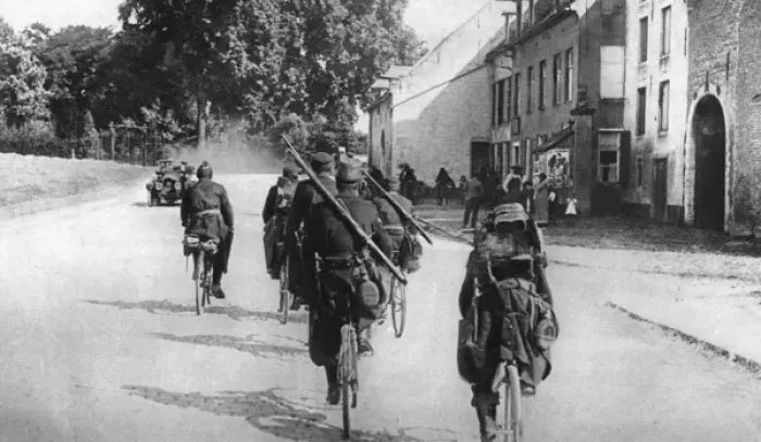 Framed Print : Belgian cyclist scouts