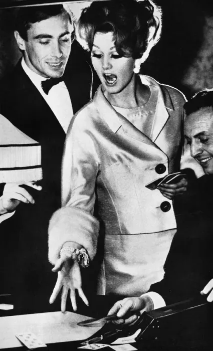Framed Print : Berg of Mayfair suit, 1962 Framed Print : Berg of Mayfair suit, 1962