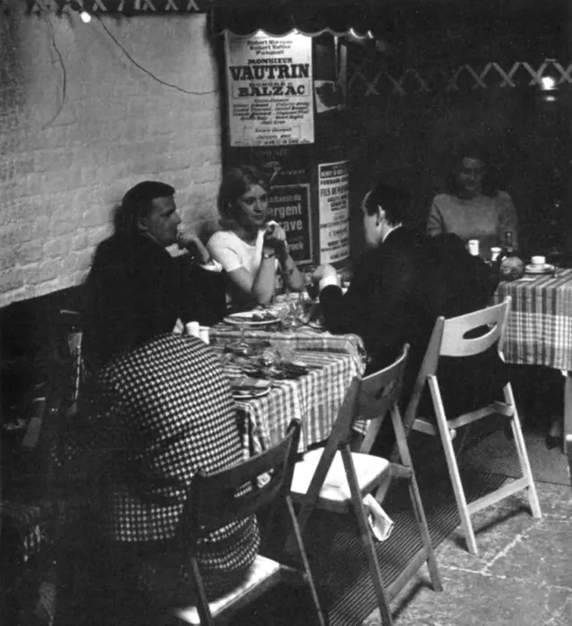 Framed Print : Bistro in Lincoln Street, Chelsea Framed Print : Bistro in Lincoln Street, Chelsea