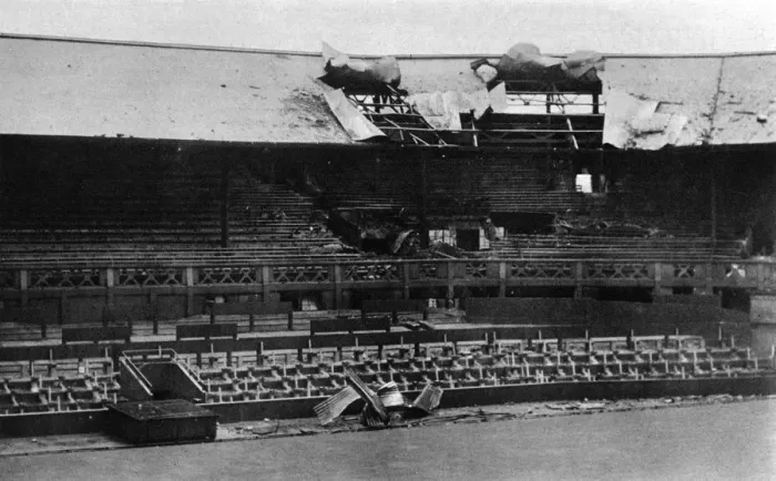 Framed Print : Bomb damage to the centre court at Wimbledon Framed Print : Bomb damage to the centre court at Wimbledon